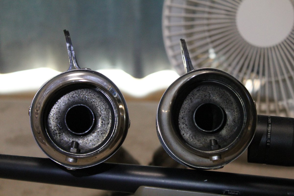 d_veltecs94's tweet photo. 事故前のナンバープレートなので隠す必要無し。笑笑

R1 2007年式 4c8のスリップオンマフラー
LCIなんですけど¥25,000-で欲しい方居られませんか。

・傷、汚れ有り
・ノーバッフルで切符切られました。
・信号待ちで突っ込まれ歴有り

#r1
#2007
#4c8 https://t.co/X1WOM9BvuB