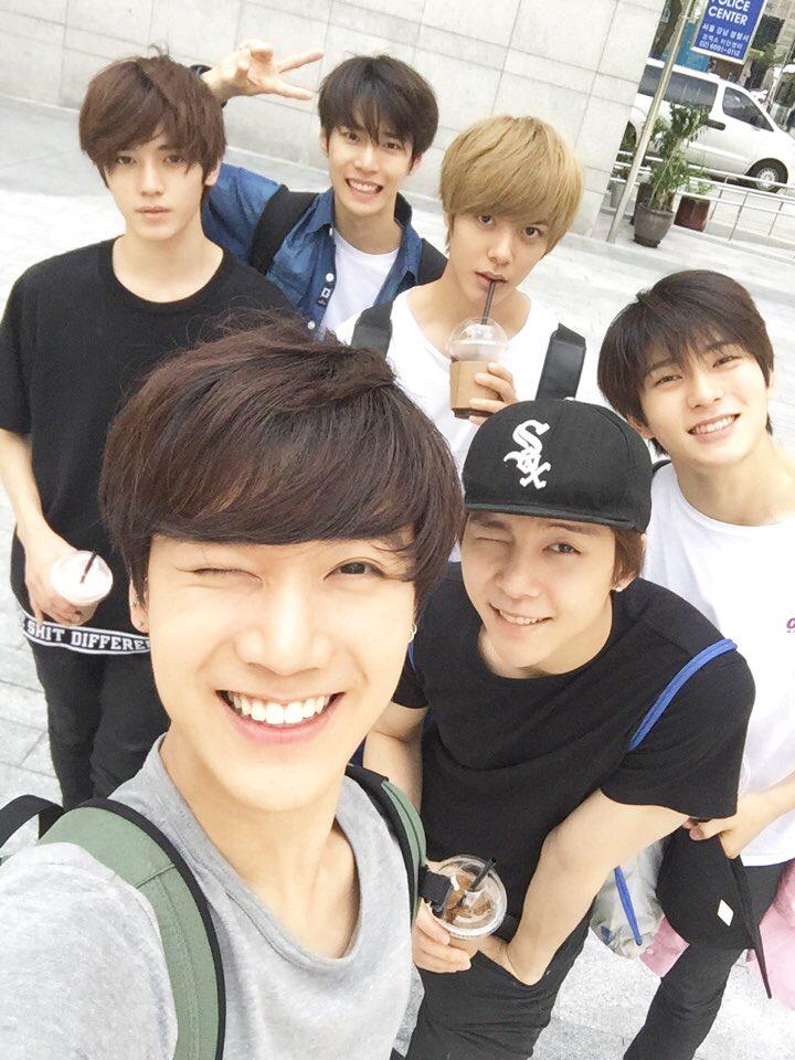 bear__ticket's tweet photo. #SR15B 👈🏻 시간여행을 원하신다면 해시태그를 클릭해보세요,, https://t.co/kG0XjxWTvB