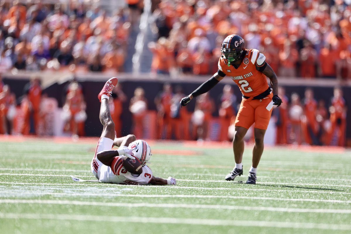 Brandobrown9's tweet photo. RT @utahathletics: Still can’t get over this catch.

HOW, @dorian_singer1⁉️

#GoUtes https://t.co/5EQcCP8pq1
