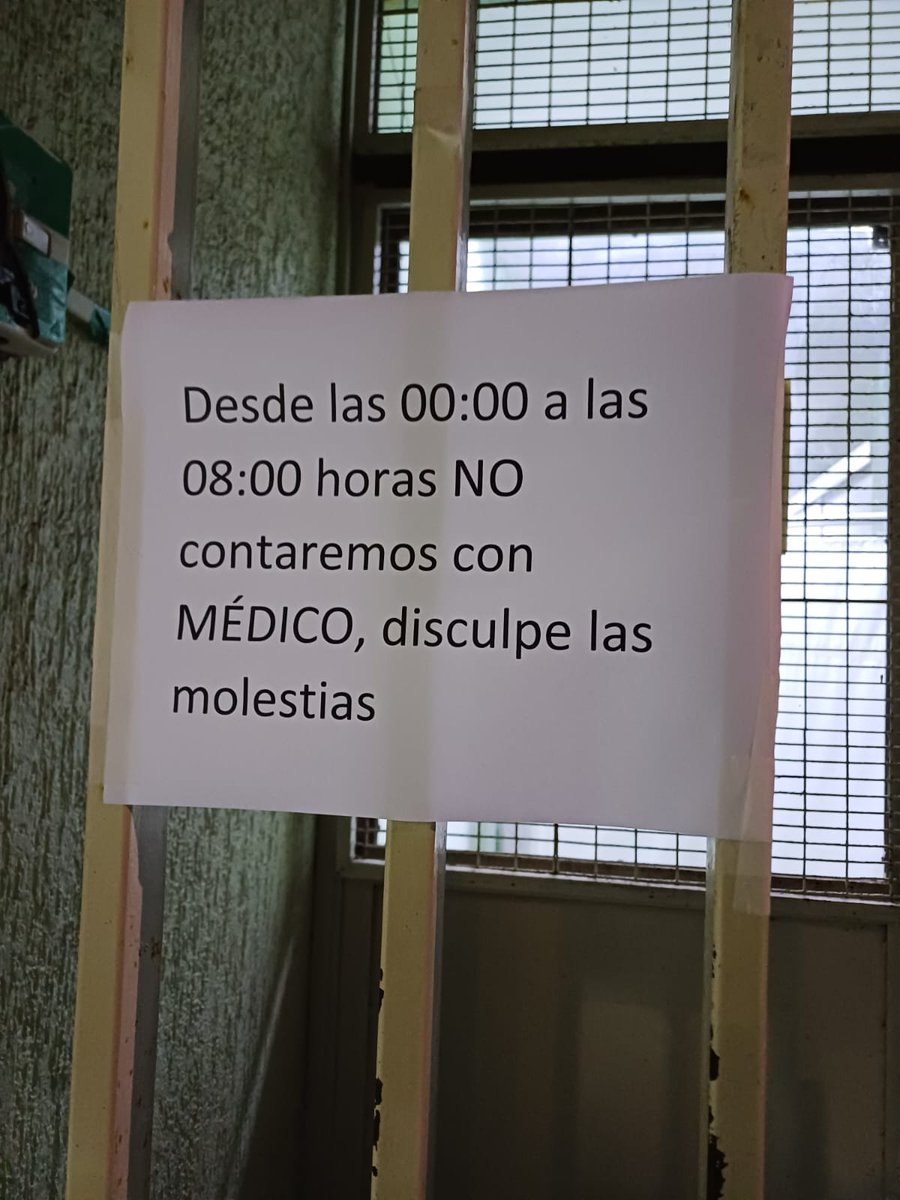 gatuna_32's tweet photo. #Antofagasta primera vez que se que un cesfam no atiende urgencia 
Si bien hay más 
No todos los pacientes tienen vehículo para movilizarse a otros lugares .
Desconozco si esto es correcto o no 
@SeremiSalud2 https://t.co/mIwKFjRhMZ