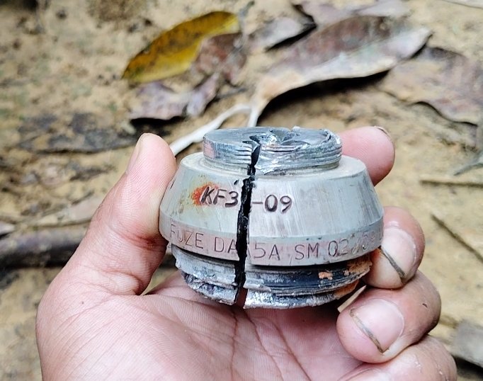 KipgenAkui's tweet photo. On 20/09/24 night meitei militant with Manipur Comando launched drone bombing attack on Mongbung Kuki village.
@PMOIndia 
@the_hindu 
@IndianExpress https://t.co/RPxrD0c5wP