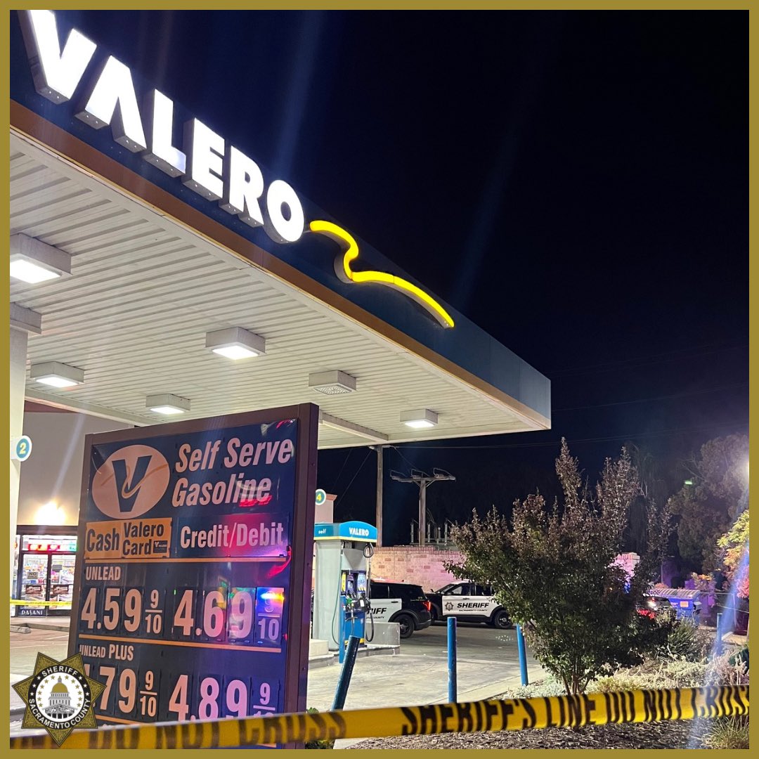 sacsheriff's tweet image. Gang related shooting at the Valero on Fulton Avenue and Northrop Avenue. Adult male shot multiple times, including at least once in the face. Victim was transported to the hospital with life threatening injuries and is in critical condition. North Patrol Deputies, Detectives,…