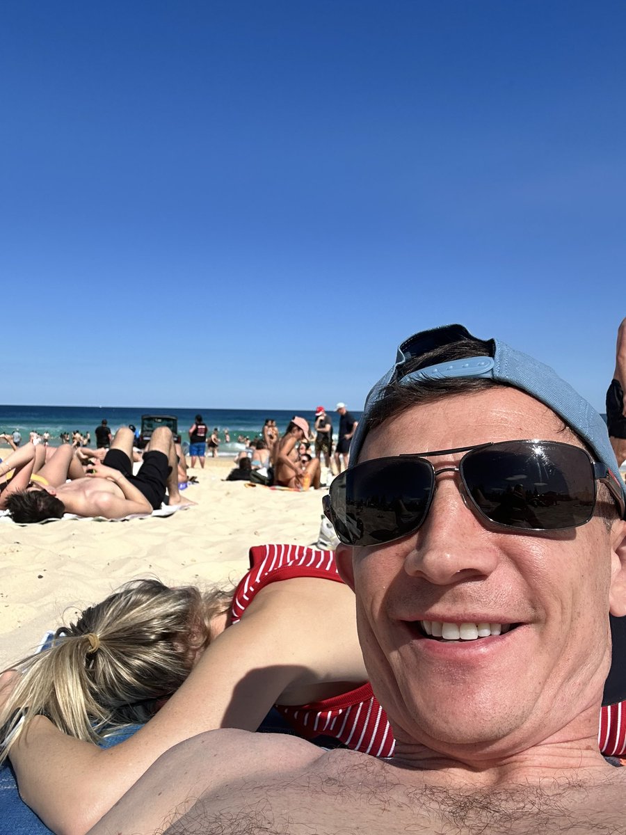 GazToddy's tweet photo. @seanoliver68 Feeling ya mate all the way from #bondi https://t.co/9fQBprywgz