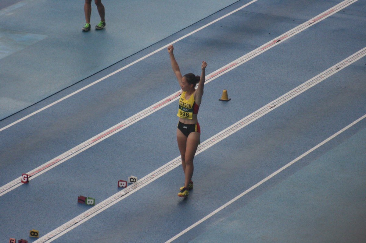 女子走高跳び  エロ 