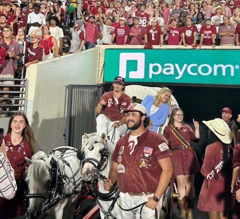 sportsiren's tweet photo. Bucket list dream came true tonight. First Sooner Schooner ride in the stadium. Epic #bucketlist #joy #dreamcometrue Thank you ⁦@OU_Football⁩ and Joe C ❤️ https://t.co/uznIUOyPuW