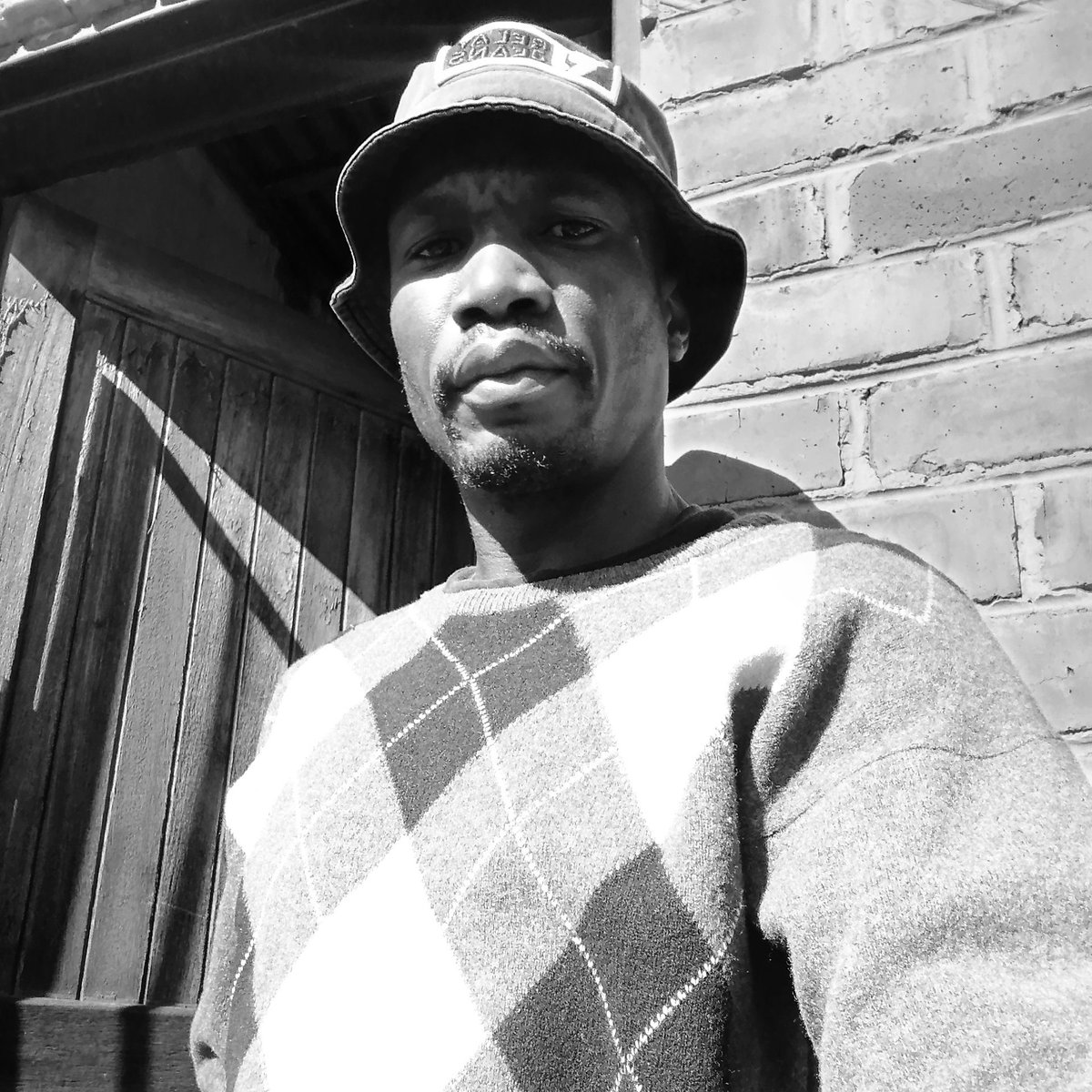 SipzenAFRIKA's tweet photo. #NewProfilePic https://t.co/ZFVgqn6b3A