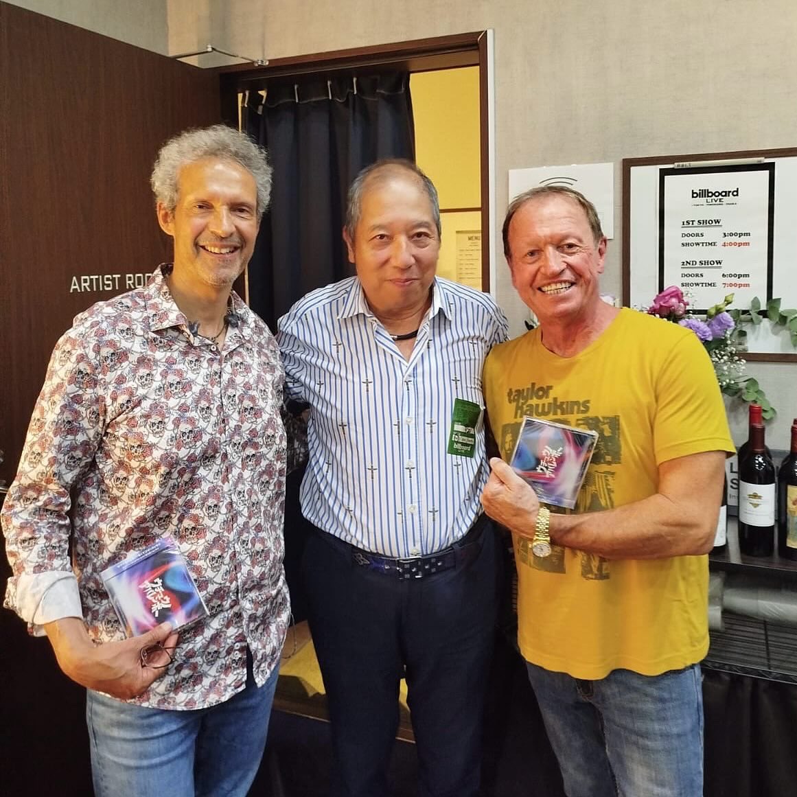 Mike Lindup tweet media