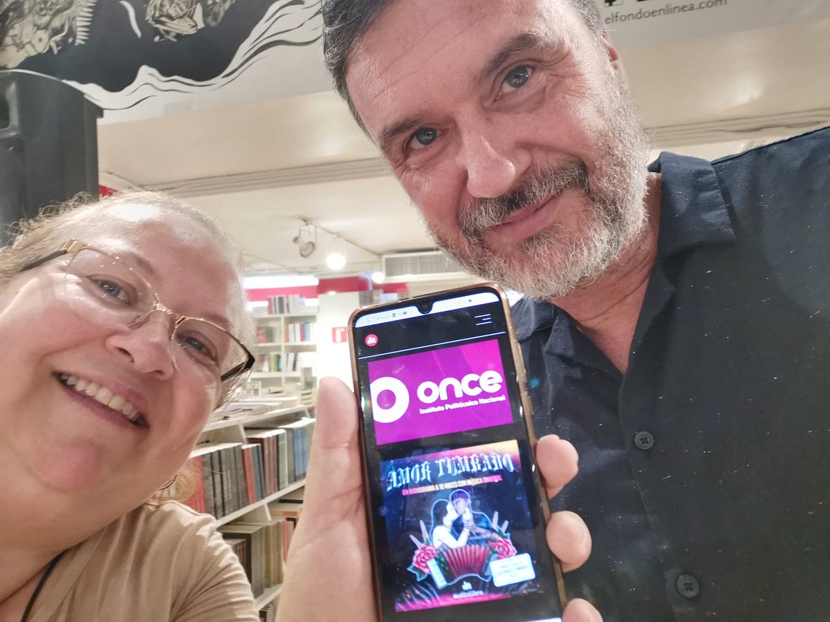 MaestraNieto's tweet image. @migueldlacruz #LeoConElOnce
@OnceNoticiasTV Una sala de lectura al estilo de #AmorTumbado con @cesar_gandara #AlejandroCarrillo gracias a 
#AudioLibre @FCEMexico #LibreríaOctavioPaz