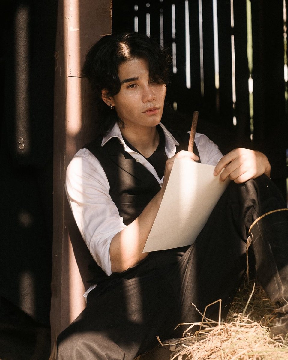 JeffSaturTrend_'s tweet photo. PostIG Updated  22.09.67

Behind the scenes “ส่วนน้อย ( Yellow leaf ) 🍂

[ From — icezysnap ]
ᱸ 𓈒 ꒰ #JeffSatur @jeffsatur ꒱ 🪐 ᱸ 𓈒 https://t.co/qS4ZAWCc37