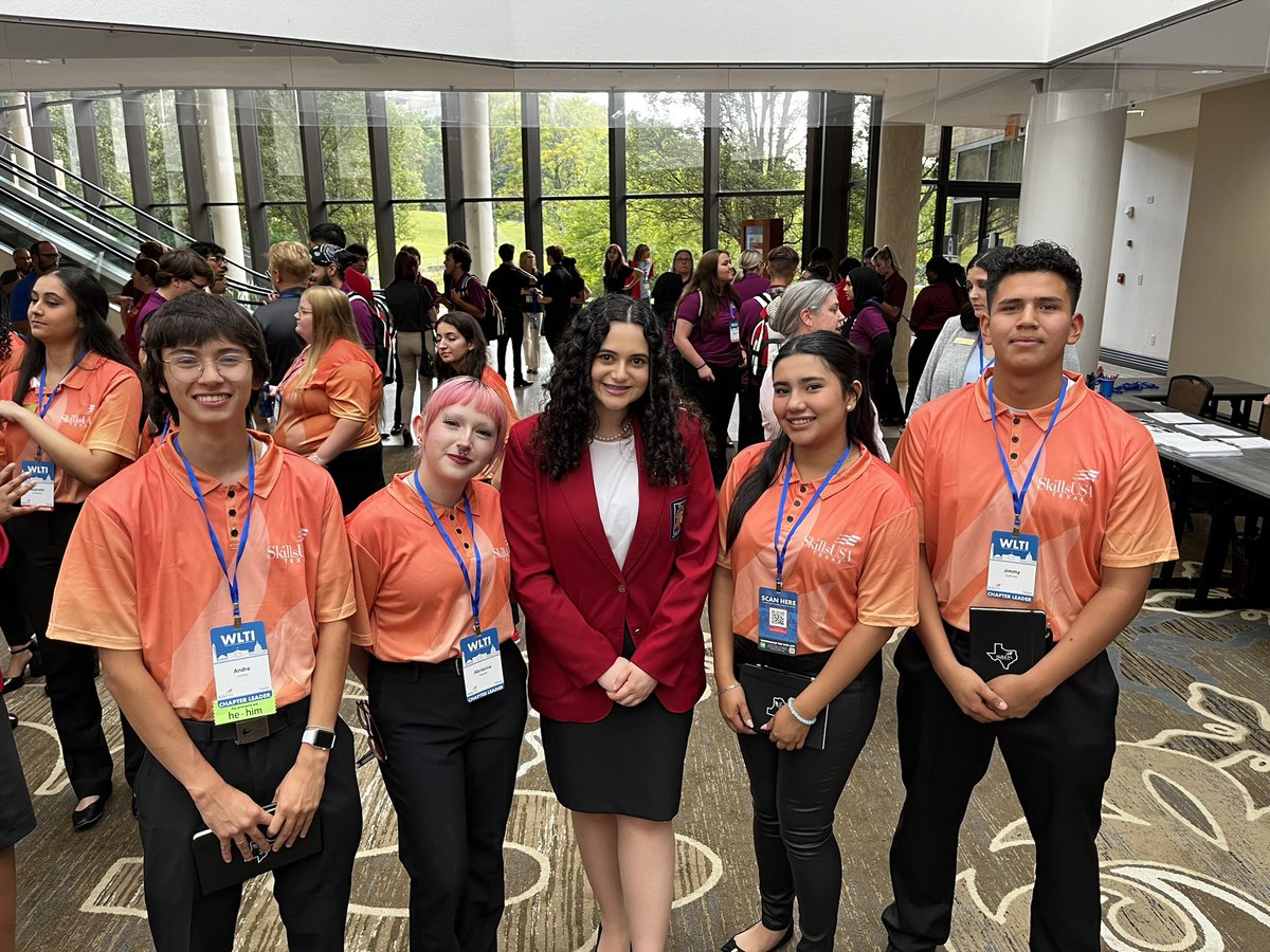 So awesome to see <a href="/YsletaISD/">Ysleta ISD</a> <a href="/YsletaISDCTE/">Ysleta ISD CTE</a> <a href="/OurCareerCenter/">YISD Career and Technical Center @ Riverside HS</a> <a href="/Riverside_4ever/">Riverside_Rangers</a> <a href="/YsletaHS/">Ysleta HS</a> <a href="/EastwoodHQ/">Eastwood High School</a> represented and representing <a href="/ElPasoTXGov/">City of El Paso</a> in Washington DC at the <a href="/SkillsUSA/">SkillsUSA</a> Washington Leadership Training Institute to advocate for #CTE 

<a href="/BrendaChR1/">Brenda Chacon-Robles, Ed.D.</a> <a href="/CMBJJBSLB/">Charlie Bustillos</a> @Btorres_EHS