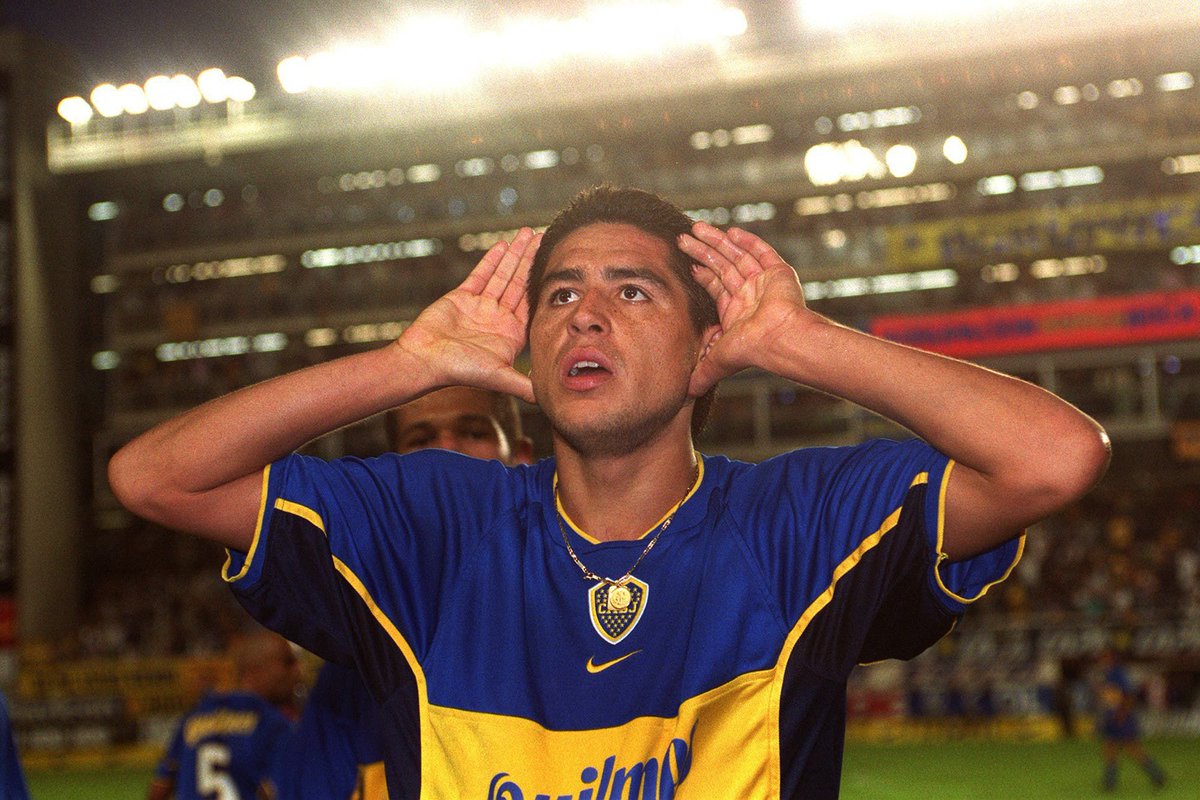 PresaBenito's tweet photo. yo SIGO en el BARCO de ROMAN perder un superclasico y tener un AÑO de MIERDA no es el fin del mundo

dicho esto yo NO regalo la confianza así que ahora a mover el orto para JUGAR LIBERTADORES, TRAER un DT a la altura del club y REFORZARSE para el MUNDIAL https://t.co/tQohtlcpqS