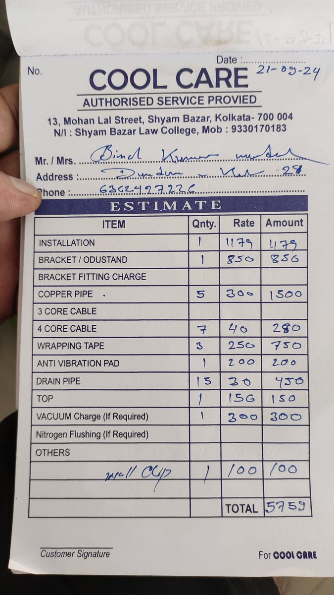 monoranjan22's tweet image. @MyLloyedInda  
Bought 2 #LloydACs and got a "cool" ₹12K installation(settled8k with2.8kbill)for 1.5 tons of hot air! Another₹5,759 for the 2-foot setup as well. They've mastered more than just cooling. Obliged to play with for warranty. #CustomerRipoff #ACScam #beware
