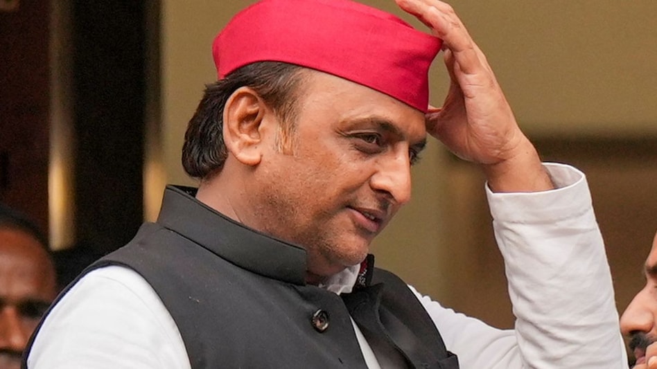 AkashShankdhar's tweet photo. हाथरस के दलितों को 132 करोड़ की मदद किए अखिलेश.

कानपुर के मनीष गुप्ता के परिवार को 10 लाख भेजवाए अखिलेश.

मेरठ मै मकान गिर जाने पर मुस्लिम परिवार को 5 लाख भेजवाए अखिलेश.

मंगेश यादव के परिवार को 2 लाख भेजवाए अखिलेश.

ब्रह्मणो परिवार को मदद भेजवाए अखिलेश.

जनता की आश अखिलेश, प्रदेश ��ा विश्वास अखिलेश.

#सबके_है_अखिलेश