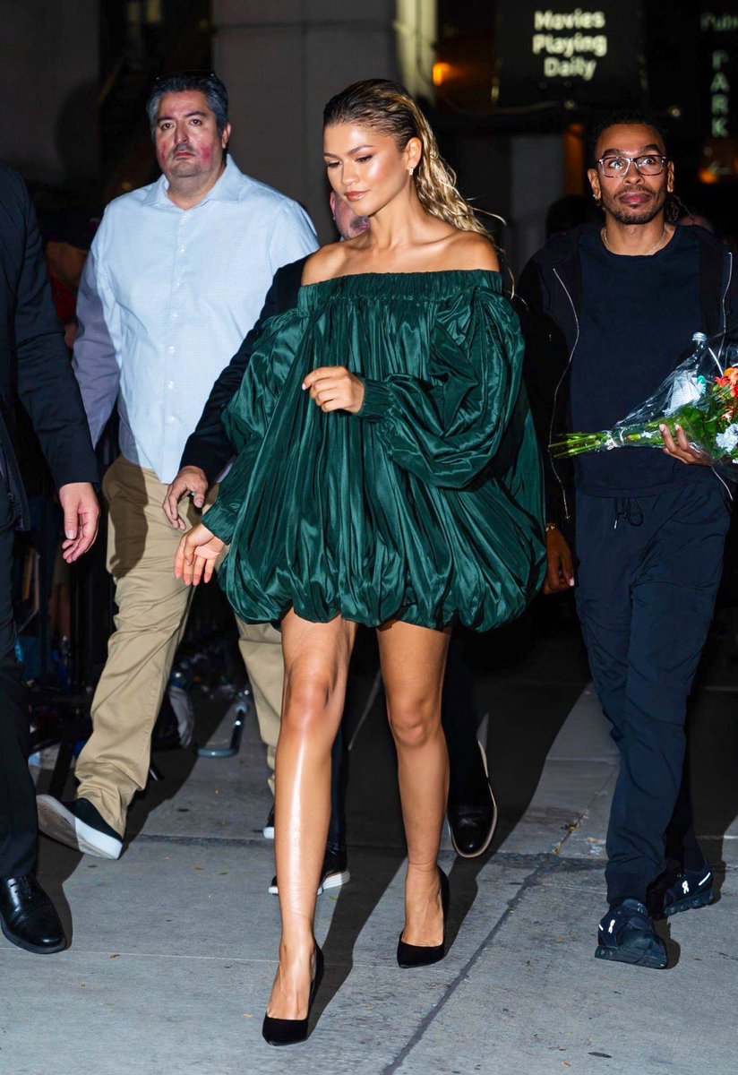 dayaslovr's tweet photo. she’s glowing omg https://t.co/Bw2VH0xXPr