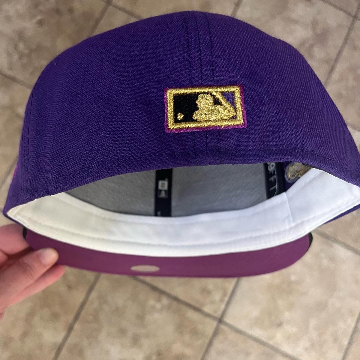 jaylaw22's tweet photo. 265/366 #foreverroyal #raisedroyal #fitted #hatgame #neweracap #newera #neweracapstyle #fittedroyalty #59fifty #flyyourownflag #committedtothefitted #ladiesrockfitteds #hypebeastkc #uhc18 #fotd #fittedoftheday
I don’t remember who dropped this. 😅 https://t.co/6dHjjHegYy