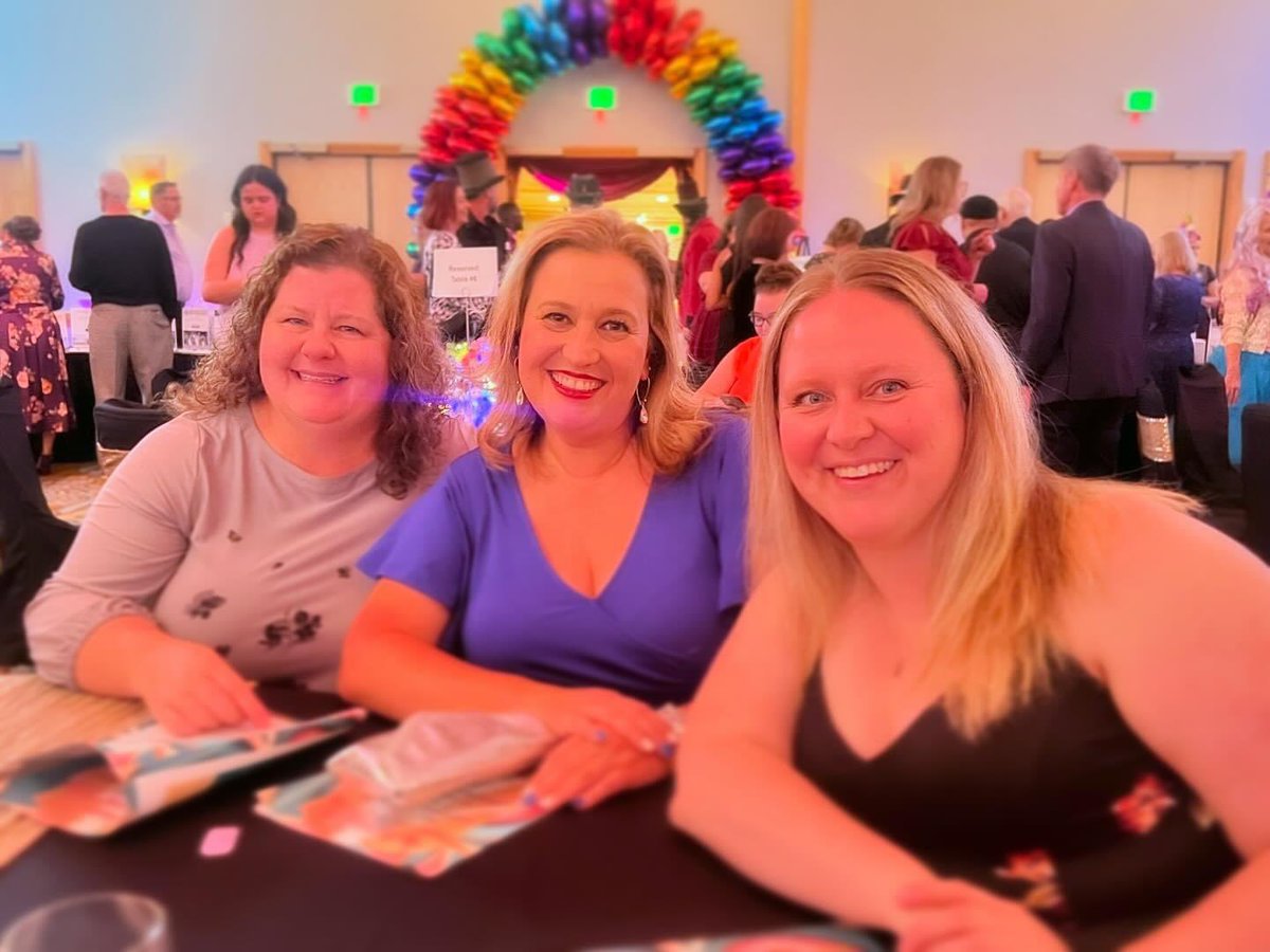 WEAToday's tweet image. Thanks for an AMAZING night of #pureimagination @edalliancewashoe