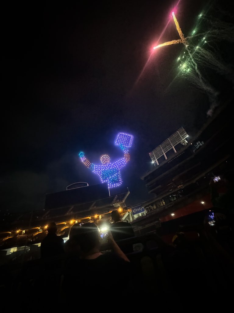 Last Dive Bar 🏟 tweet media