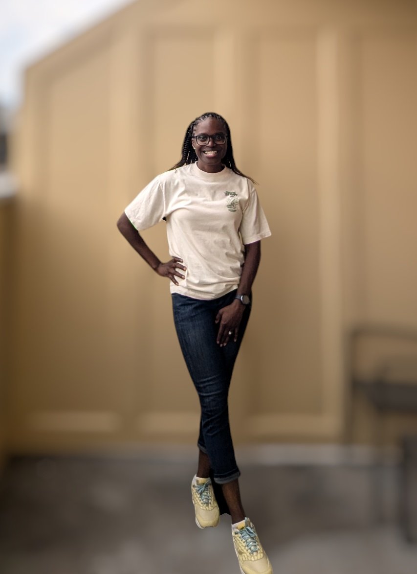 amcmath04's tweet image. Saturday's Shirt and Kick Combo! 

#KOTD #Nike #AM1 #Lemonade #ashwithkicks #thesolefirm
#queensofsole #sneakersisterhood #respectherstyle
#girlsxkicks #wearyourkicks #yoursneakersaredope

Shirt  @KIXNKARBS
Shoes @nike