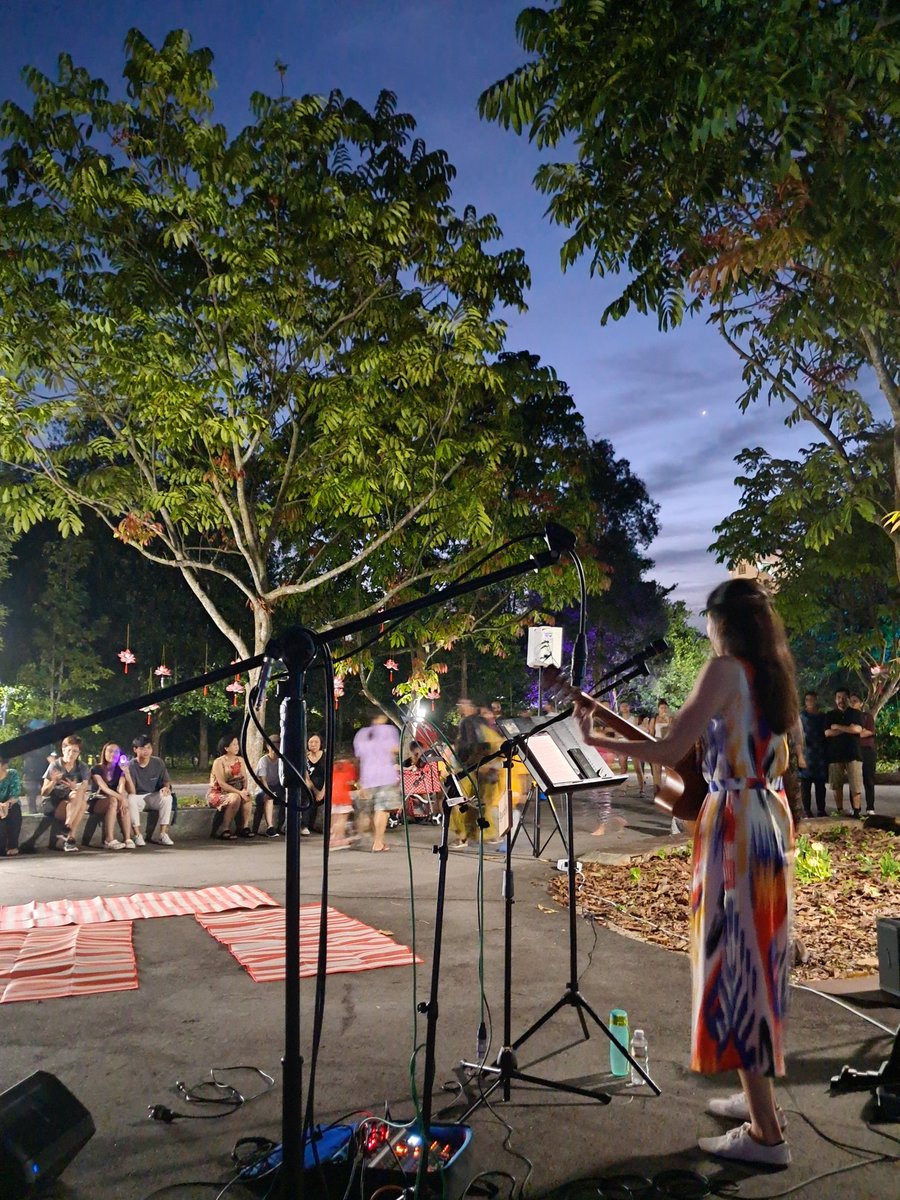 dead_cockroach's tweet photo. Enchanted Garden @ Choa Chu Kang Park https://t.co/pOWElypgl3