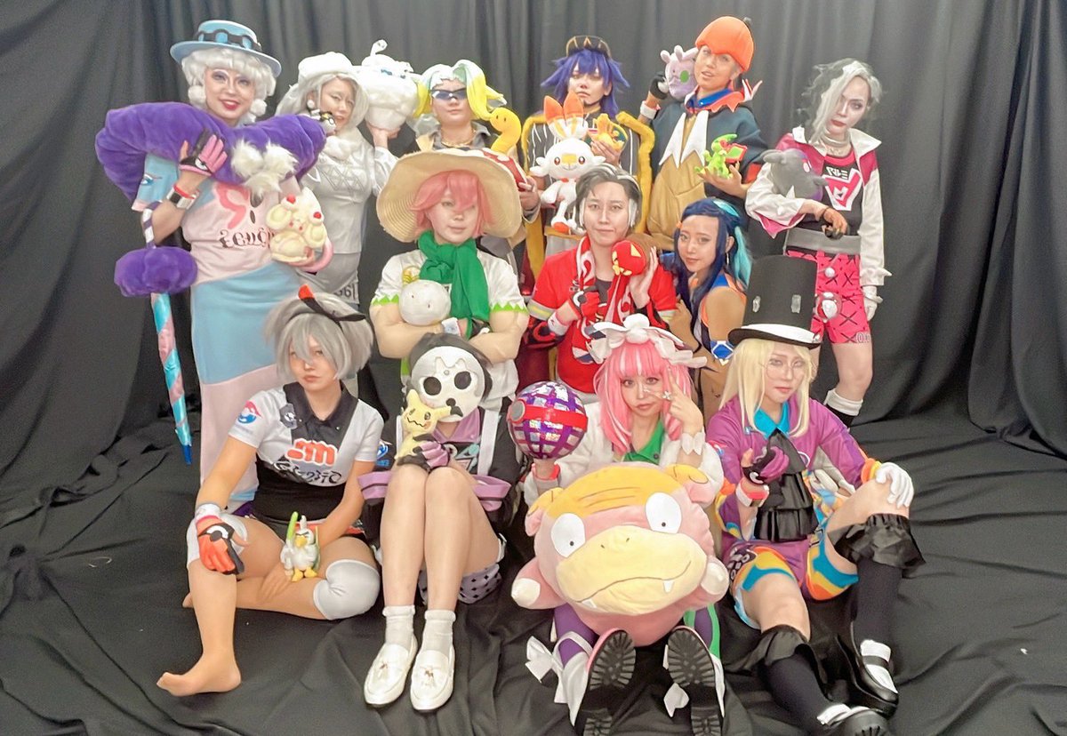 YY_ri080's tweet photo. 【お速報！！！！⚔️🛡️】

 #0921剣盾鎧ジムリ全員集合

皆様本当にありがとうございました。
楽しい時間でした🩷

皆様サイズが本当本物で幸せ空間でした🙇‍♀️
(愛と熱量とビジュもピンクでした！！

剣盾念願の全員集合
ありがとうございました！！！！

スペシャルサンクス
📸アジさん、📸キクラゲさん https://t.co/Ov7kJcPBa9