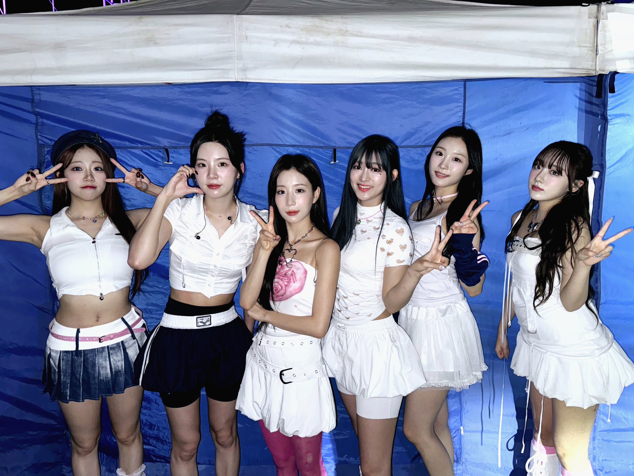 GYDmCkGb0AA4J38?format=jpg&name=large