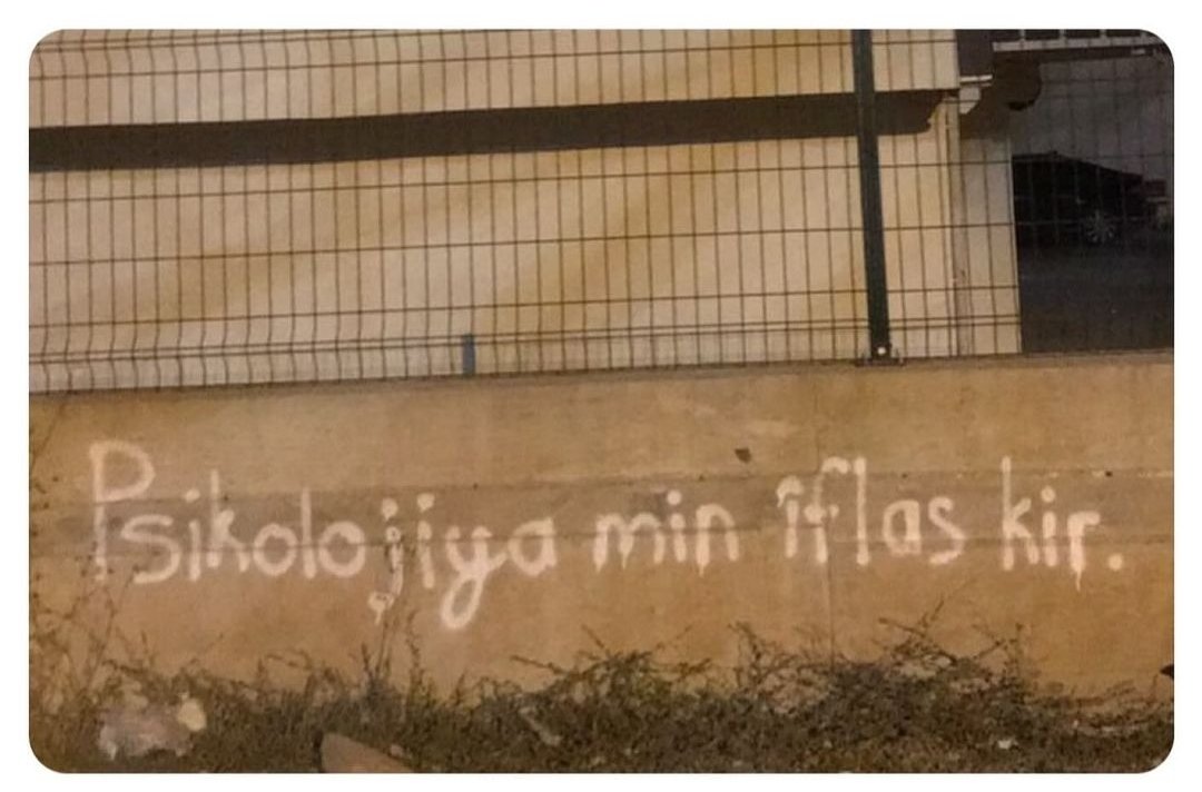 kahtacity02's tweet photo. Kâhtalıların psikolojisinin son durumu. Psikoloji misikoloji tiştek nema.😊 https://t.co/kiH1bRKXYo