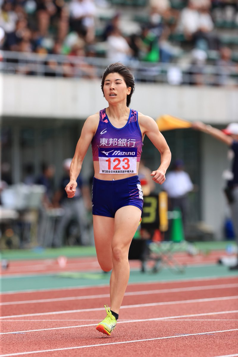 Getsuriku's tweet photo. #全日本実業団
松本奈菜子（東邦銀行）
52.29！！！！！日本歴代2位！！！！

大先輩・丹野麻美の日本記録51.75に近づき、
最大のライバルで盟友の青山聖佳の記録52.38と、浜松市立高の先輩・杉浦はる香の記録52.52を越えてみせました https://t.co/w2pLuAvosW
