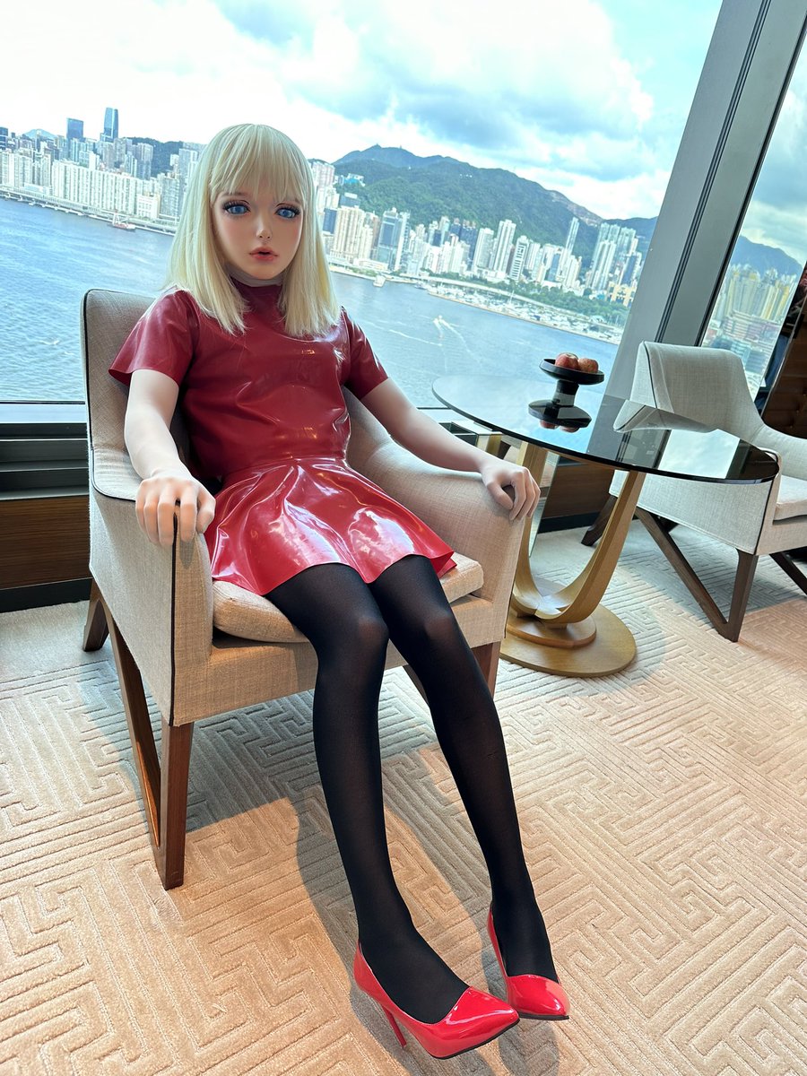 ElenaEm14's tweet photo. Nice View

#femalemask #Crossdresser #女装 #女装娘 #女裝子 #偽娘 #sexy #Bondage #cd伪娘 #CrossDressing #crossdress #伪娘 #Doll #kigurumi  #fetish #hkgirl #hongkonggirl #legs #ptgf #HongKong #pantyhose #highheels #dress #latex #gloves #zentai #bdsm #ニューハーフ #ladyboy https://t.co/dHslJLvisr