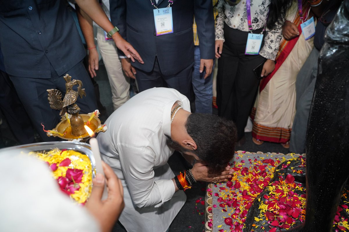 iChiragPaswan's tweet image. कल @worldfoodindia कार्यक्रम के दौरान #JharkhandPavilion का दौरा कर झारखंड राज्य के एक्जिबिटर्स से बातचीत की।साथ ही झारखंड के खाद्य प्रसंस्करण क्षेत्र के लिए भविष्य की संभावनाओं और अवसरों पर चर्चा की।

#ProcessingForProsperity
#WorldFoodIndia2024