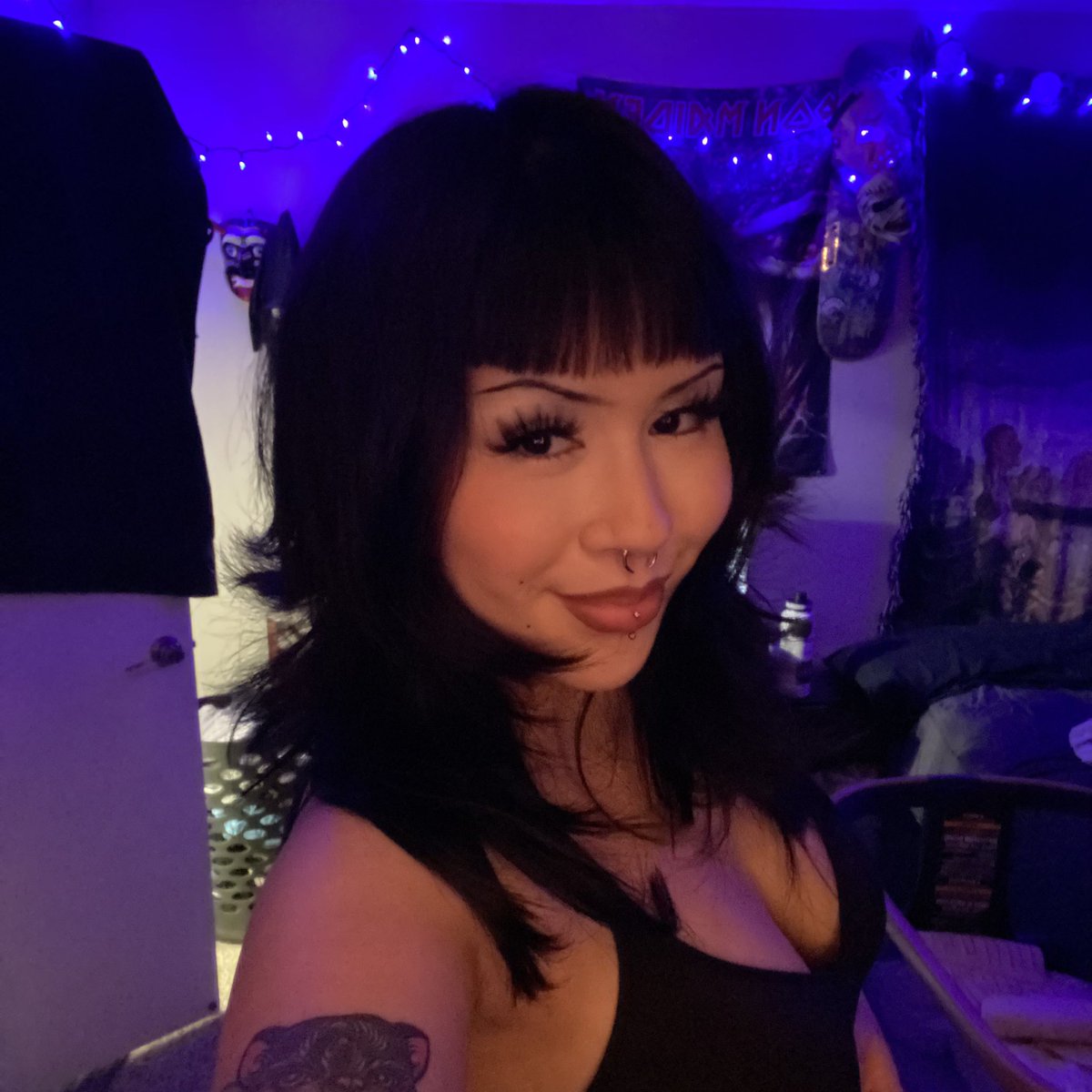 mychinad0ll's tweet photo. maybe a slay maybe a serve 🤭 https://t.co/LTeOfekxYz
