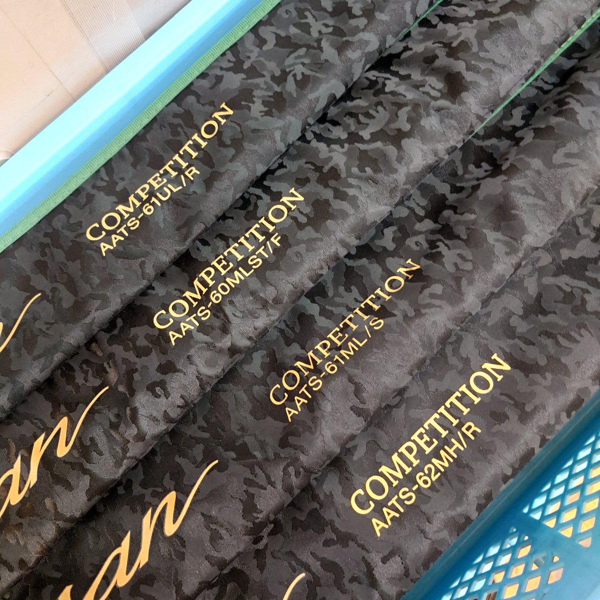 エバーグリーン「アルチザンコンペティション」入荷しました