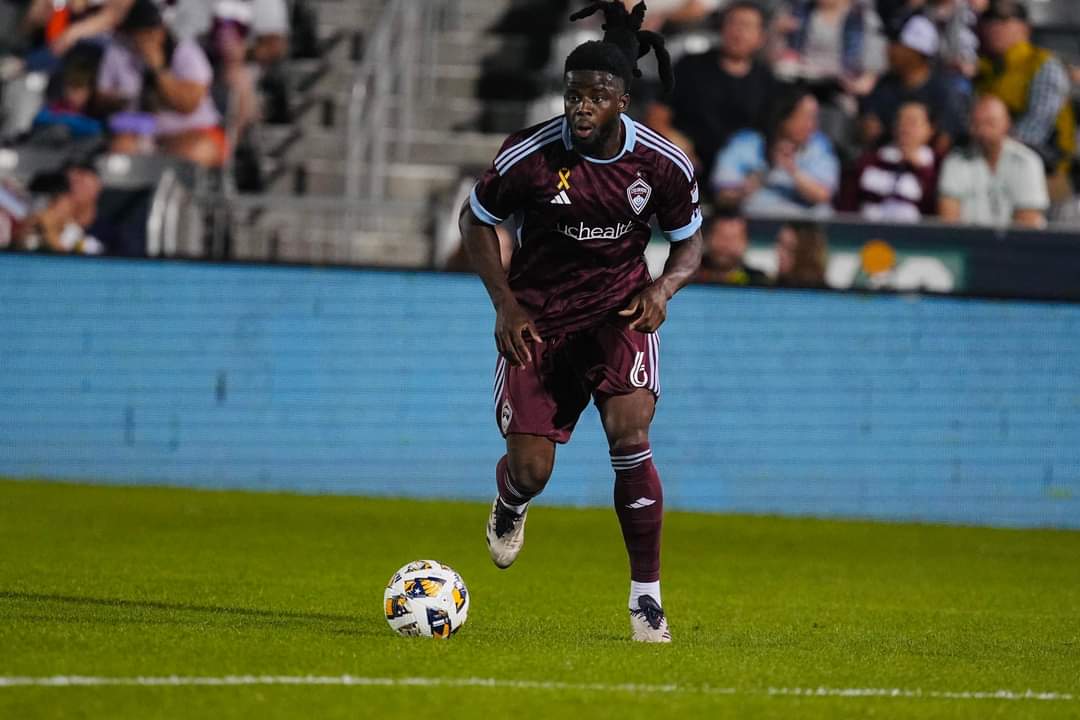 Abdul Wadudu Osman (@wadudjournalist) on Twitter photo Lalas Abubakar shines as <a href="/ColoradoRapids/">Colorado Rapids</a> secured their first MLS playoff spot since 2021, defeating Toronto FC 2-0.
The Ghanaian defender completed the full match, capping an outstanding display in front of his proud mother.
Congrats bro ๐๐๐ Lalas Abubakar shines as <a href="/ColoradoRapids/">Colorado Rapids</a> secured their first MLS playoff spot since 2021, defeating Toronto FC 2-0.
The Ghanaian defender completed the full match, capping an outstanding display in front of his proud mother.
Congrats bro ๐๐๐