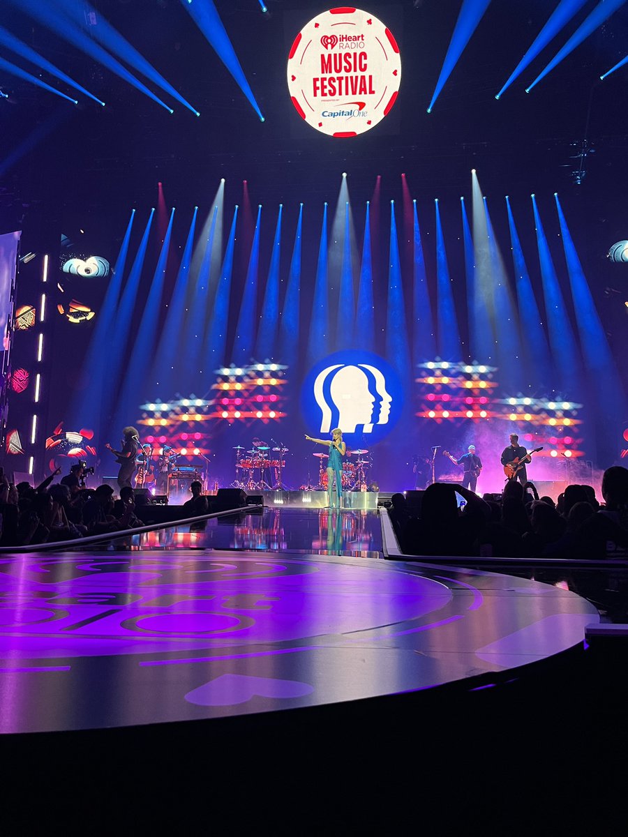 what do you mean i was in Las Vegas to see <a href="/paramore/">paramore</a> at the iheartradio festival 🤪