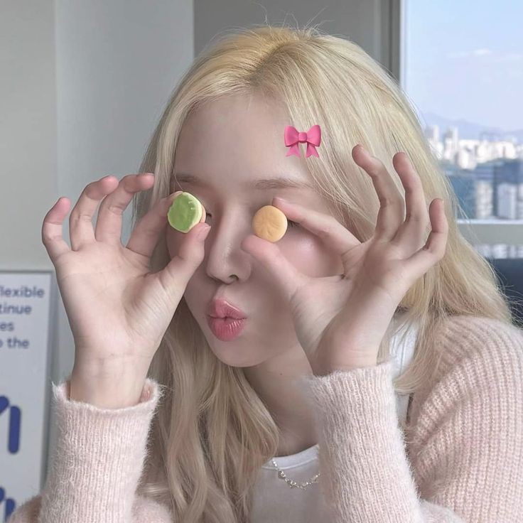 minjeoling's tweet photo. sweet candyyy 🍭 https://t.co/RMo2Q5pV1q