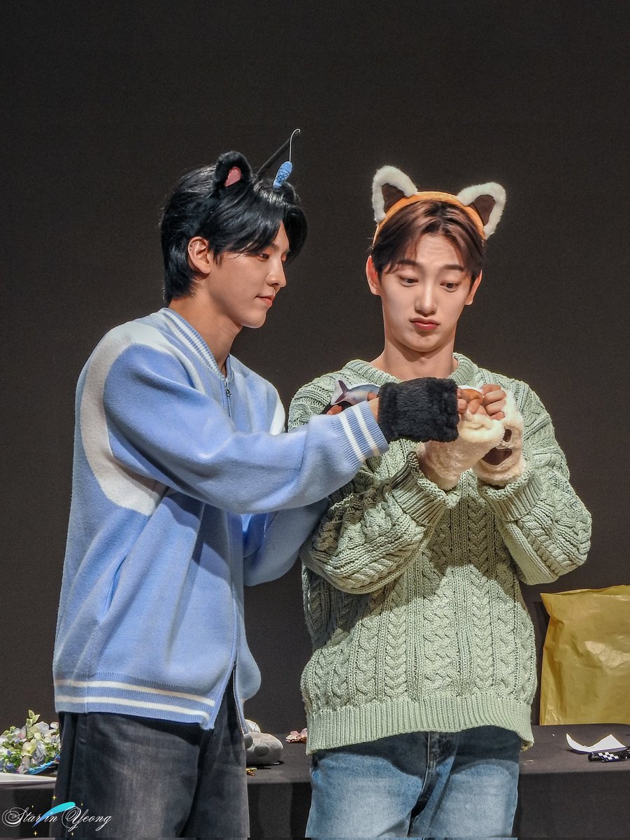 starinyeong's tweet photo. 우리 영준이 생일축하해🎉🎉🎉🎉🎉
#HAPPY_YEONGGWANG_DAY
원서와 함께
#영준이의눈에별을모으다
행복하자🩷💙

#배너 #VANNER #ベナー
#곤 #GON #이원서 #ゴン 
#영광 #안영준 #영준
#泳光 #安泳俊
#YEONGGWANG #ヨングァン
@VannerOfficial 

#BURN #Automatic https://t.co/jYbMqjD77a