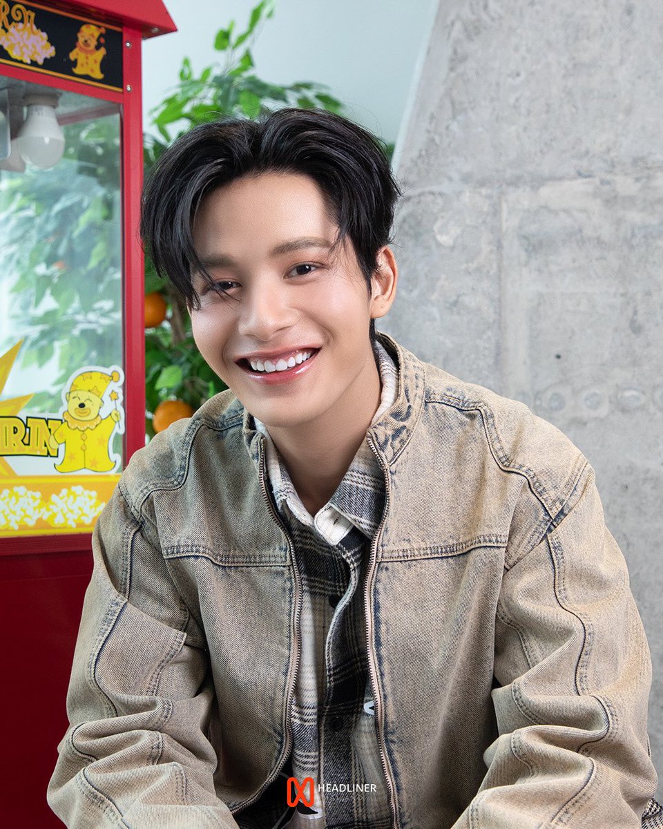 ไม่ได้เป็นคนชอบอ่อย แค่อยากให้ลองของอร่อยเท่านั้นเอง 🫢

𝐺𝑟𝑎𝑛𝑑 𝑂𝑝𝑒𝑛𝑖𝑛𝑔 𝑇𝑒𝑙𝑙𝑚𝑒𝐷𝑎𝑟𝑙𝑖𝑛𝑔 𝑏𝑦 𝐷𝑎𝑟𝑖𝑛𝑔&amp;𝐶𝑜. 
.
<a href="/Jaonine03/">JIRA</a> 
#HeadlinerTH #JaonineJiraphat