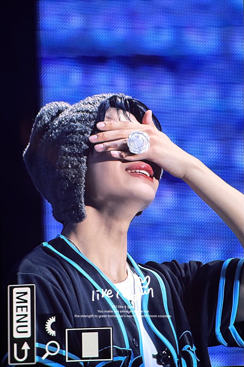 240922

울지마 강아지야 
네가 하는 영원이라는 말은 평생 믿을거야💖
항상 고맙고 사랑해! 

#박건욱 #PARKGUNWOOK #朴乾旭 #ZB1 #ZEROBASEONE #제로베이스원 #パクゴヌク