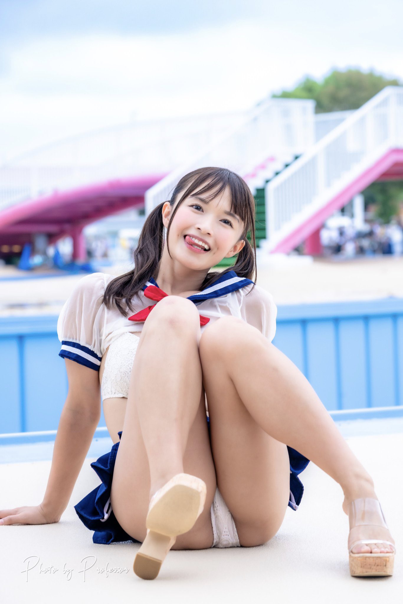 百川晴香　制服 