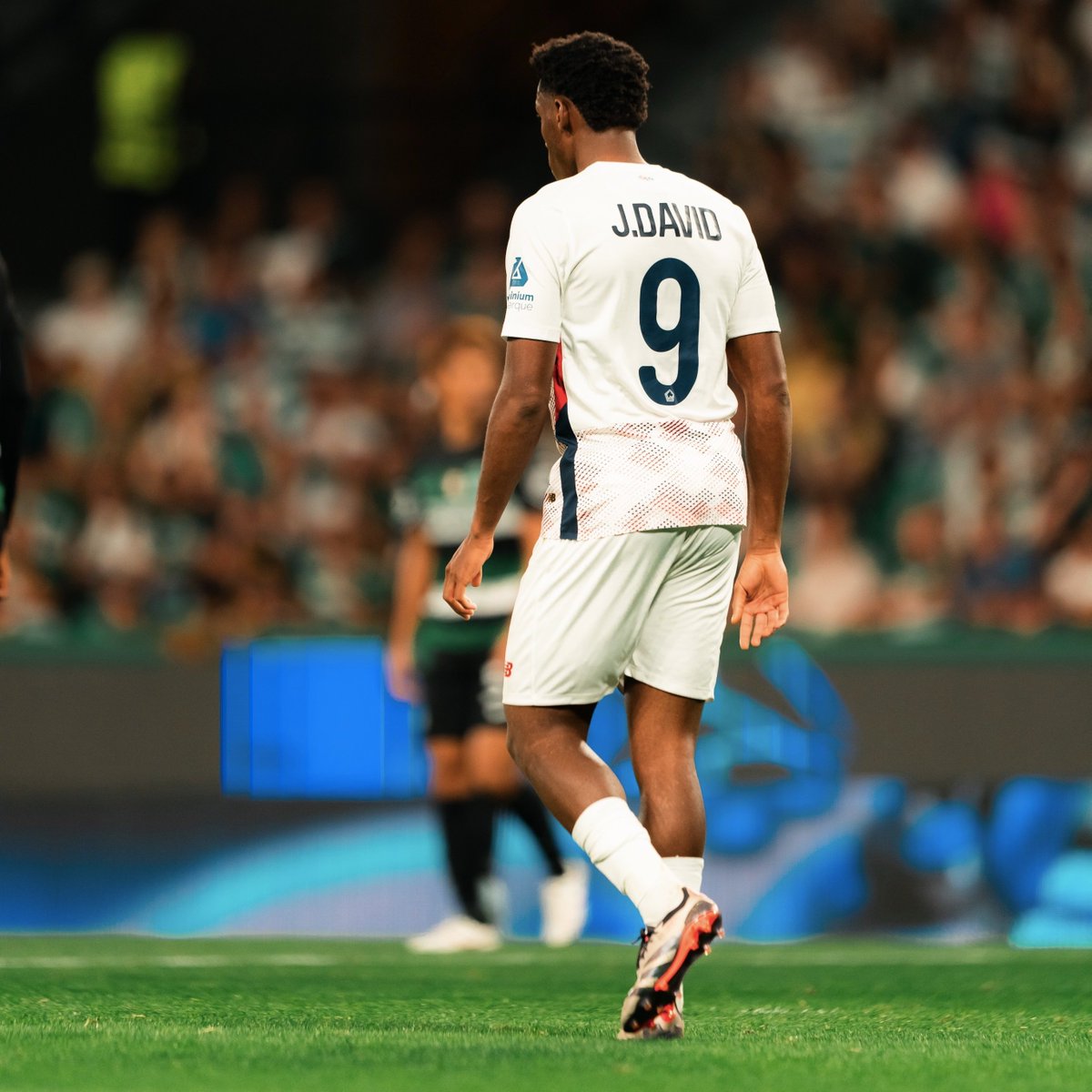 Juventus will look to sign Lille's 24-year-old striker Jonathan David in January in a £12.5m deal.