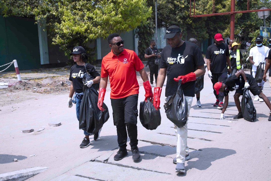 CelestinMukeba's tweet image. Kinshasa | Clean Up Day 2024
Accompagné de plus de 100 collaborateurs d'EquityBCDC, nous avons participé activement à la Journée de mobilisation en s'engageant fortement pour la protection de l'environnement.
#EquityBCDC