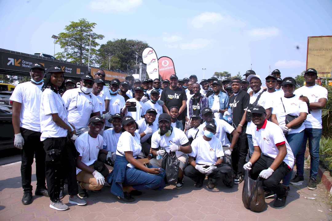CelestinMukeba's tweet image. Kinshasa | Clean Up Day 2024
Accompagné de plus de 100 collaborateurs d'EquityBCDC, nous avons participé activement à la Journée de mobilisation en s'engageant fortement pour la protection de l'environnement.
#EquityBCDC