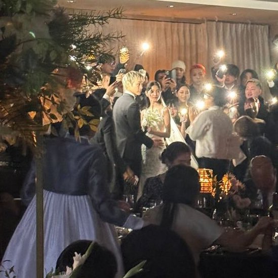 i comeback to jey getting MARRIED?? im so so happy for them they look so good