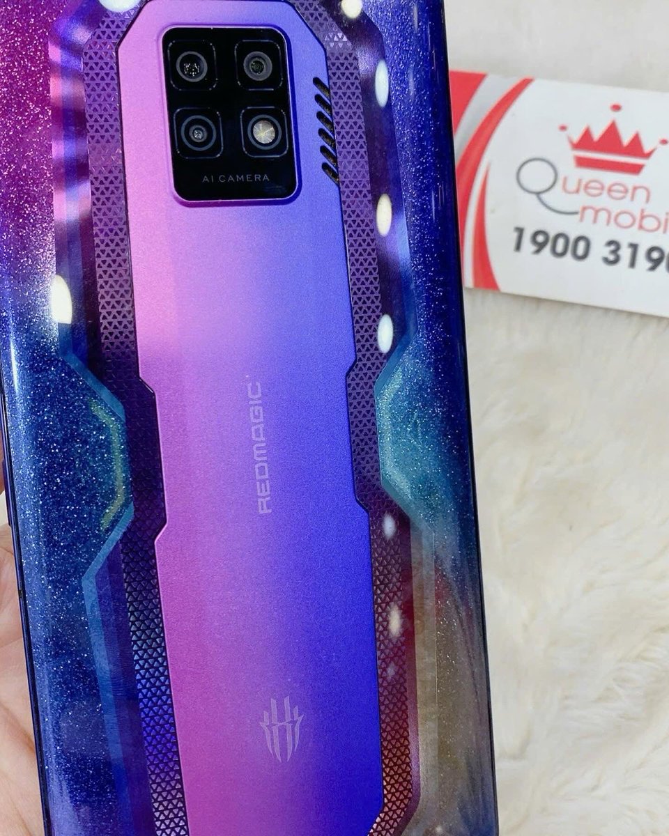 QueenMobileNet's tweet image. Redmagic 7 Pro - Chiến binh gaming cấu hình khủng, Snapdragon 8 Gen 1, RAM 12GB, màn AMOLED siêu mượt. Giá tốt nhất tại Queen Mobile, 287 đường 3/2 Q10, hotline 0906849968. #Redmagic7Pro #GamingPhone #QueenMobile #Flchéo #followchéo