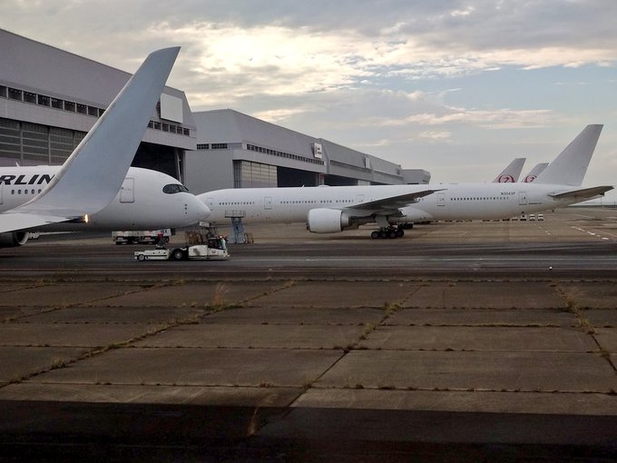 🔴 Japan Airlines' first retired Boeing 777-300ER (JA734J), now