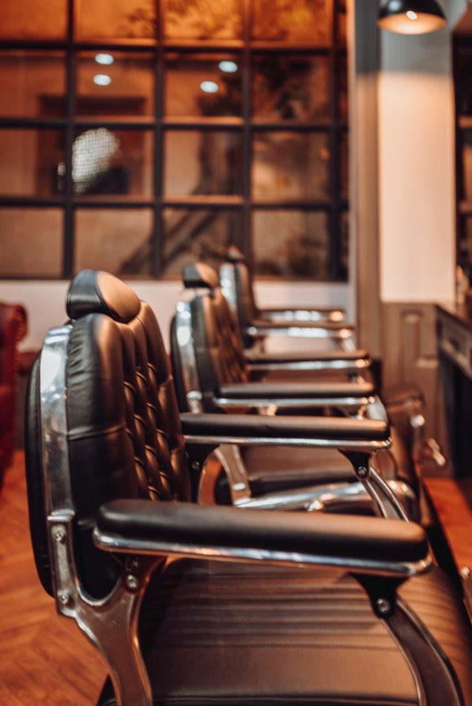 TheBarber_mv's tweet photo. A touch of classic, a dash of modern and a whole lot of experience! https://t.co/wWBmTouRDe