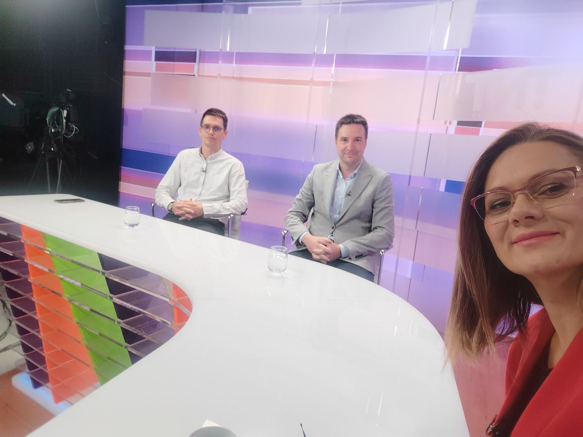 Natasa Bozic (@najtasa) on Twitter photo Konačno! Dočekala! #TočkaNaTjedan #TNT <a href="/N1Hrvatska/">N1 Hrvatska</a>! Prvi gosti u devetoj sezoni Marko Biočina <a href="/novahr/">Nova TV</a> i <a href="/gopenic/">Goran Penić</a> <a href="/Jutarnji/">Jutarnji.hr</a> Konačno! Dočekala! #TočkaNaTjedan #TNT <a href="/N1Hrvatska/">N1 Hrvatska</a>! Prvi gosti u devetoj sezoni Marko Biočina <a href="/novahr/">Nova TV</a> i <a href="/gopenic/">Goran Penić</a> <a href="/Jutarnji/">Jutarnji.hr</a>
