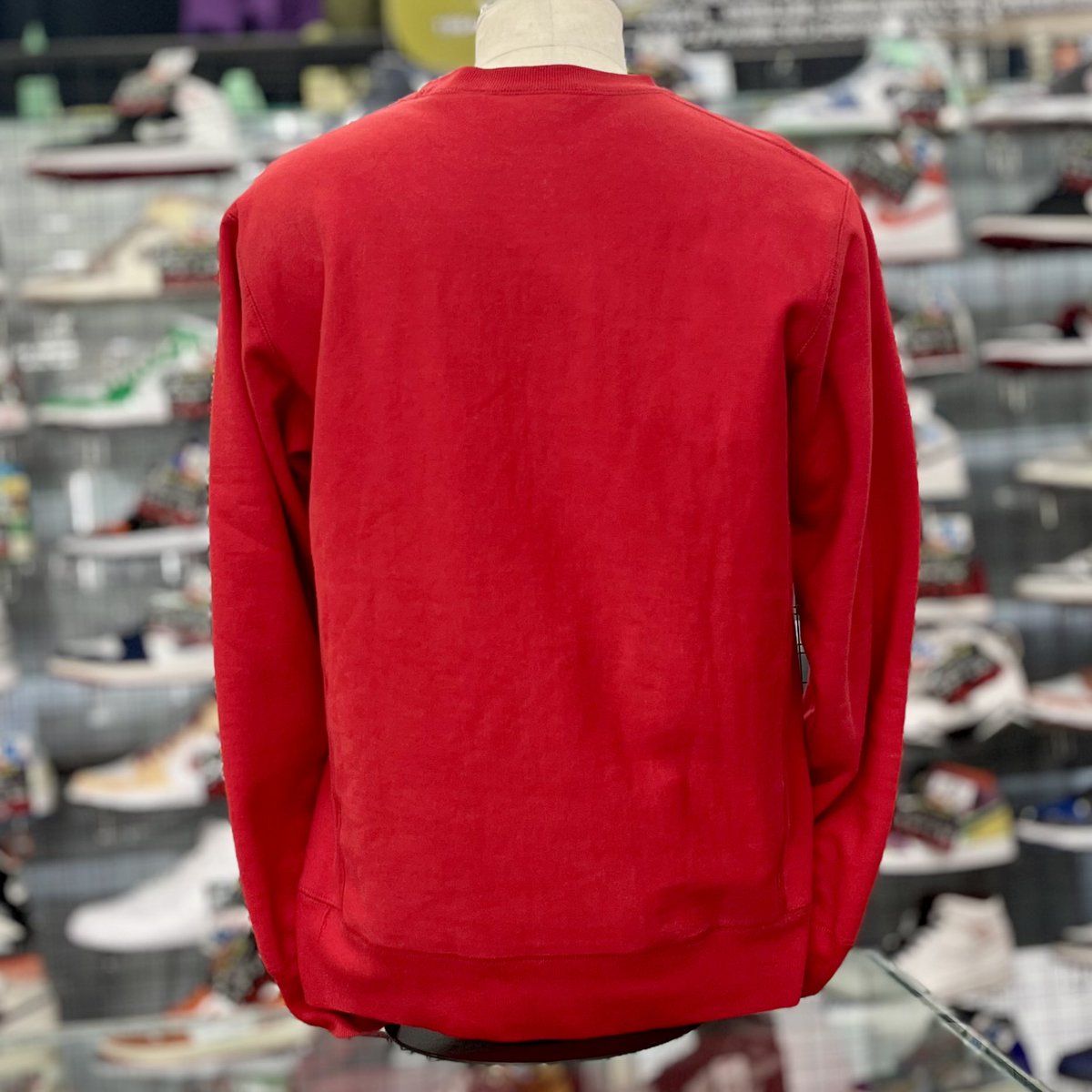 YFurugi's tweet photo. 【#supreme】
15AW Arc Logo Crewneck

size︰M
状態︰B 
¥14,080 (in tax)

🌟秋・冬物も積極的に買取しております❕✨
ぜひ #やちかん にお持ちください（´-`）.｡oO

https://t.co/cQMlqcQEQz https://t.co/whlbeMpXNz