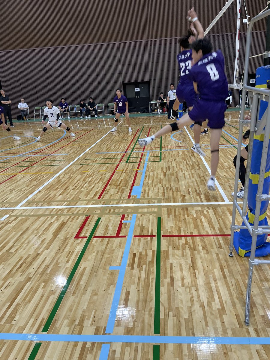 kansaiuvf's tweet photo. 【RIGAVIL CUP2024　秋季リーグ戦】
男子1部
Aコート　第3試合
天理大学ー大阪産業大学
3ー0
28-26
25-23
25-23

#関西大学バレーボール連盟
#関西学連 #秋季リーグ戦
#バレーボール
#UNIVAS
#Riche https://t.co/qOBnbWl1qm
