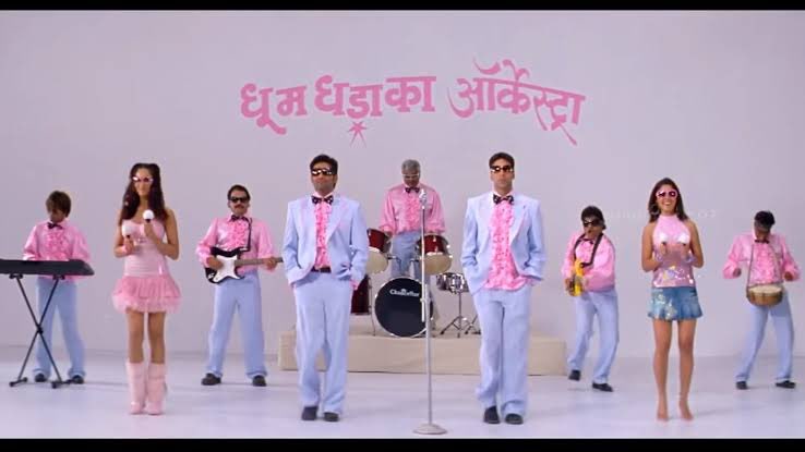 gordonramashray's tweet photo. dhoom dhadaaka orchestra would’ve never treated us this way https://t.co/Kis2UlNve6