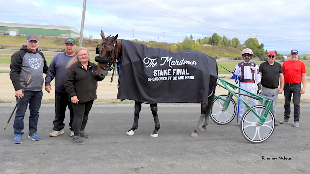 Miss Wicked certainly enjoys racing on Canada's East Coast, and the three-year-old pacing filly etched her name in the record books at Connell Park Raceway in Woodstock, N.B. with her winning time in The Maritimer → tinyurl.com/2alc3w42 #harnessracing